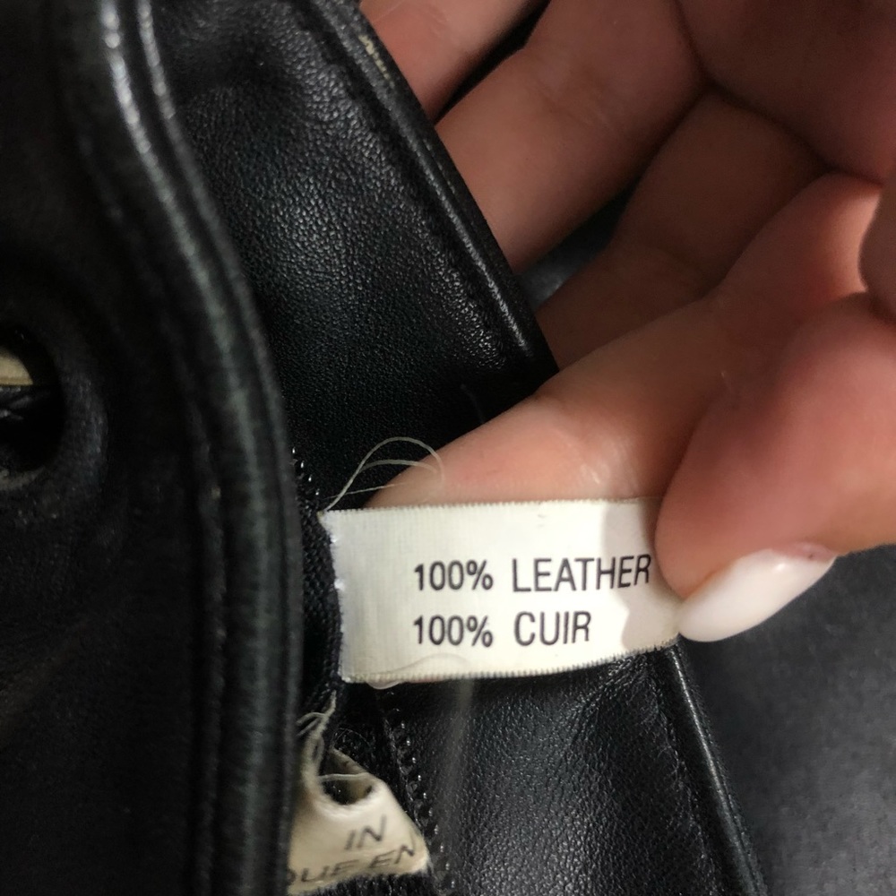 •Black Bill Blass Purse• - Picture 7 of 8